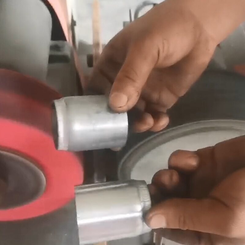 Aluminum coating steel pipe polishing machine