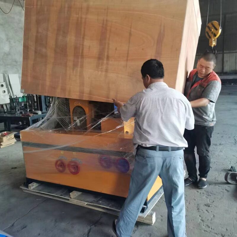 U-channel steel polishing machine