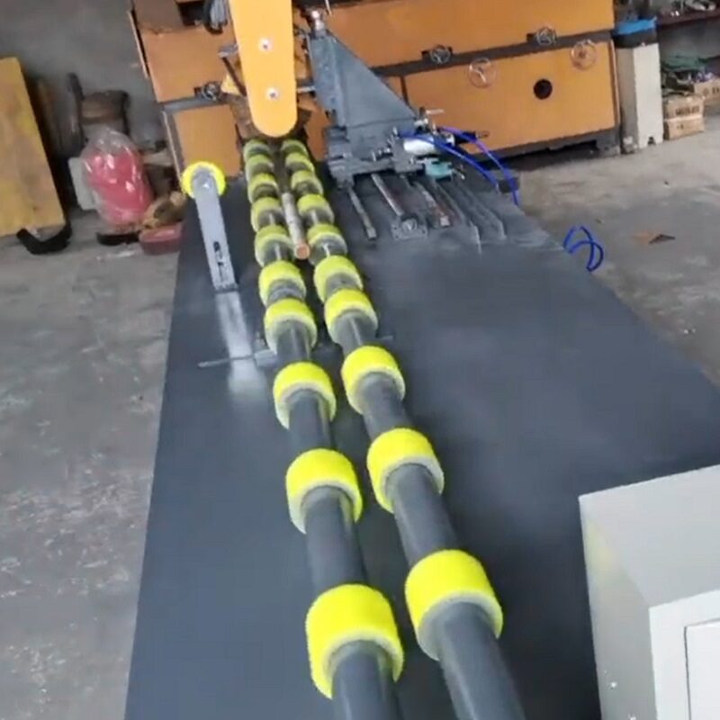 Special irregular tube polishing machine
