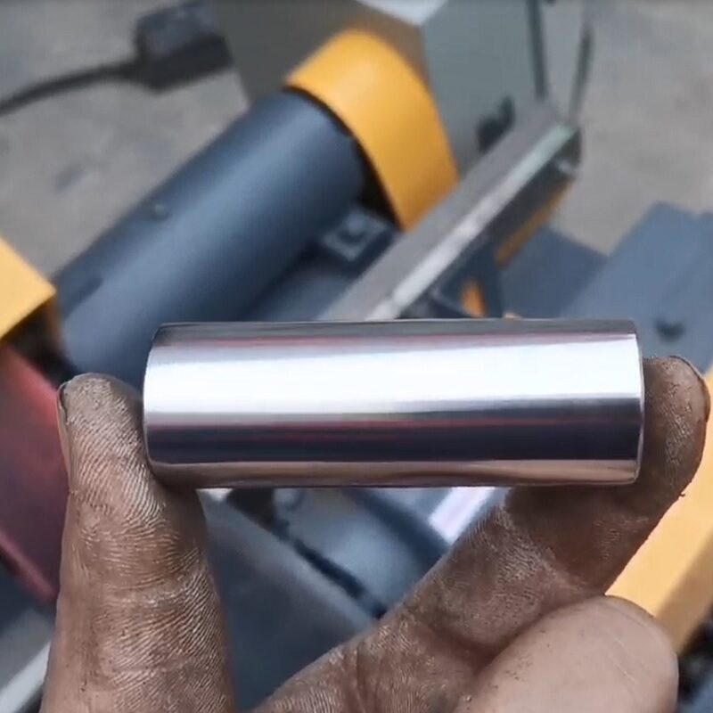 Short pipe centerless brushing and polishing machine
