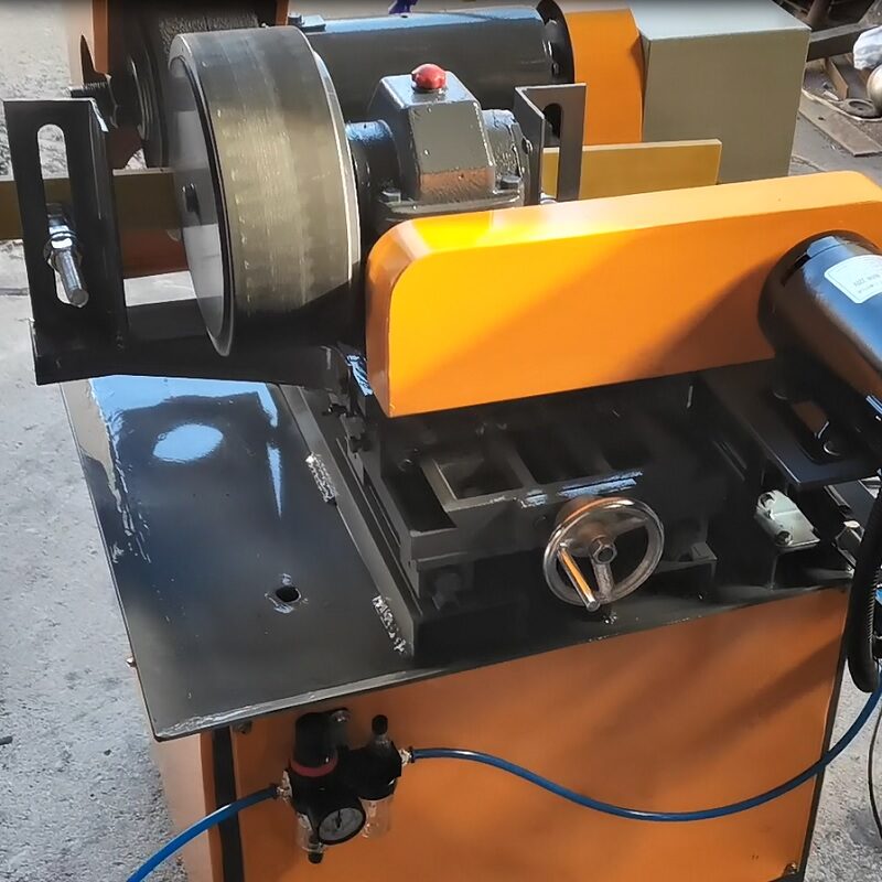 Aluminum tube polishing machine