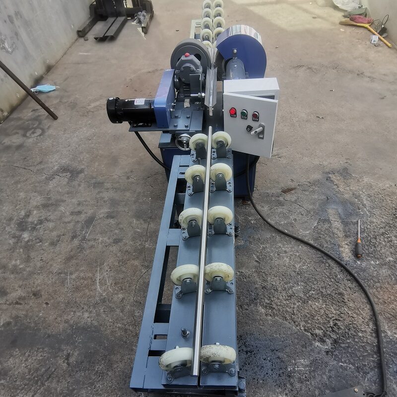 Automatic Tube Polishing Machine With Pipe Stands